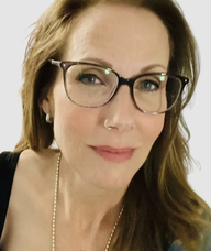 Book an Appointment with Angie McIntyre for Consultation