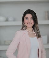 Book an Appointment with Pegah Hajizargarbashi, Chiropractor at Oona Newmarket