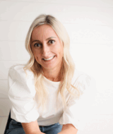 Book an Appointment with Alana Metallo, Sleep Expert at Oona Toronto