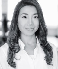 Book an Appointment with Queenly Nga Yiu Lee for Chinese Medicine