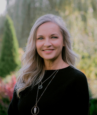 Book an Appointment with Laser Tech Nina Lindzen for Cold Laser Therapy