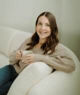 Book an Appointment with Dalyce Mah at Evolve Counselling & Wellness