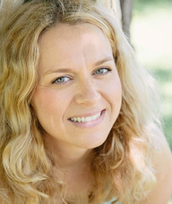 Book an Appointment with Petra Jesatkova for Massage Therapy