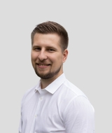 Book an Appointment with Mateusz Szczepanek at Latitude Health