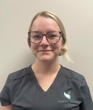 Book an Appointment with Hali Student Therapist DL137 for Student Massage