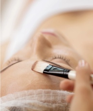 Book an Appointment with Vivier Peel - 150$ for TRAITEMENT DE LA PEAU