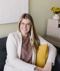 Book an Appointment with Amanda Aitken for Complimentary Meet + Greet