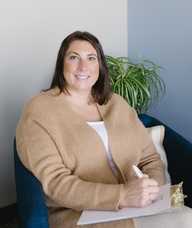 Book an Appointment with Kira Schaal for Complimentary Meet + Greet