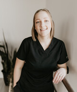 Book an Appointment with Sarah Nicholson at Vantage Physiotherapy Clinic Ltd.